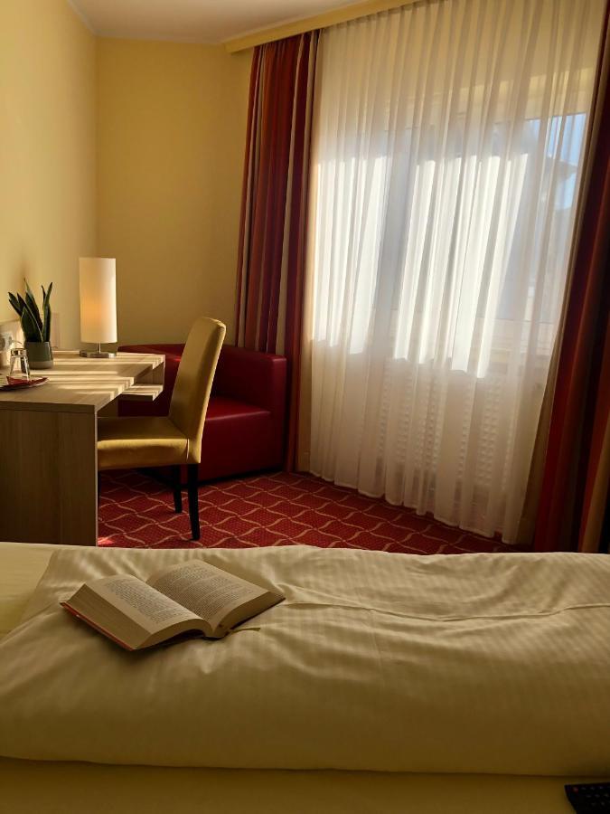 Montana Hotel Koeln-Bonn Airport Τρόισντορφ Εξωτερικό φωτογραφία